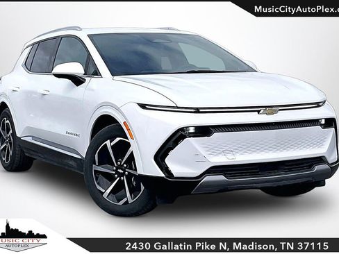 Used 2025 Chevrolet Equinox EV LT image 1