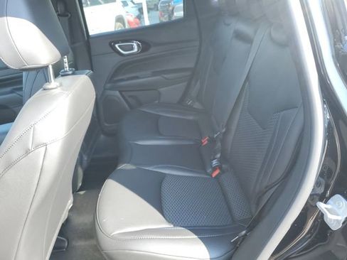 New 2026 Jeep Compass Latitude image 14