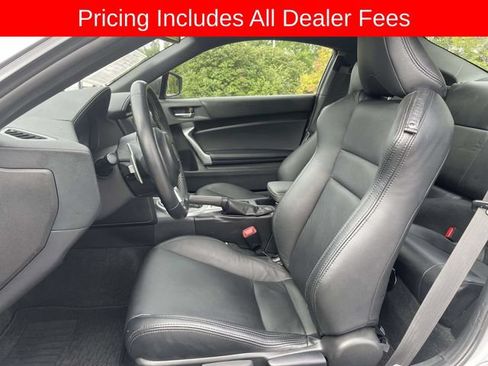Used 2020 Toyota 86 RWD image 21