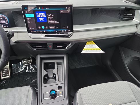 New 2025 Volkswagen Tiguan SE R-Line image 18