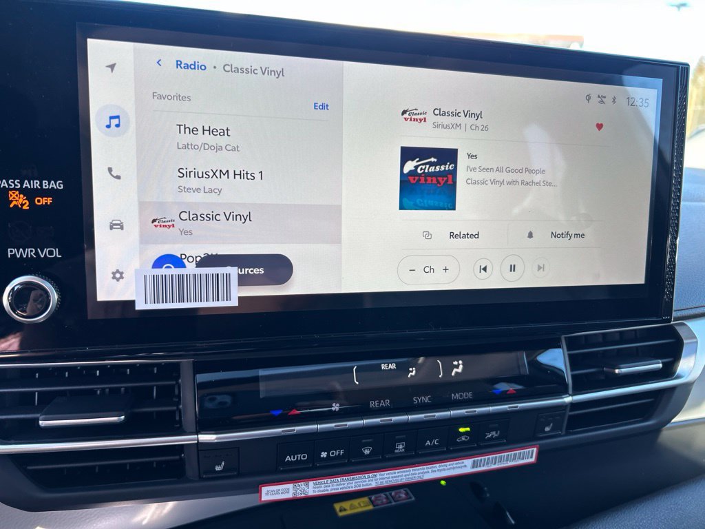 New 2026 Toyota Sienna XLE AWD/4WD image 18