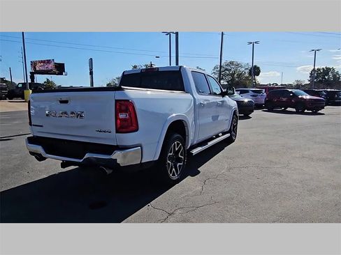 Used 2025 RAM 1500 Laramie image 33