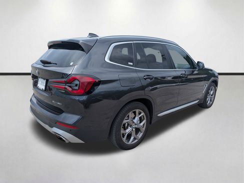 Used 2023 BMW X3 xDrive30i w/ Convenience Package AWD/4WD image 4