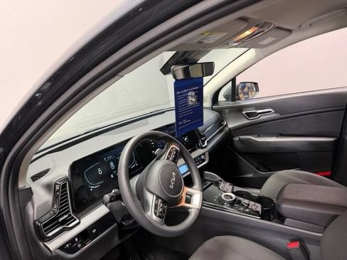 Used 2023 Kia Sportage LX AWD/4WD image 17