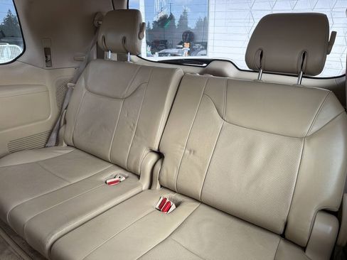 Used 2010 Lexus LX 570 4WD image 23