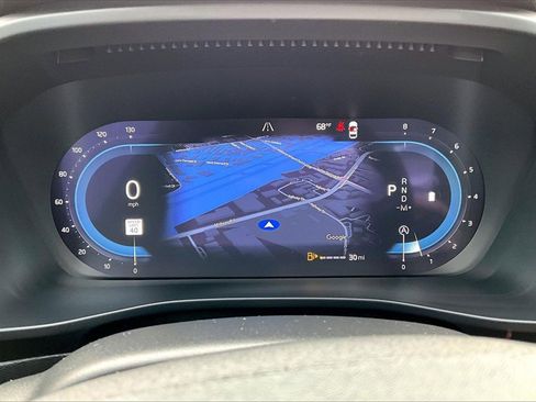 Used 2024 Volvo XC40 B5 Ultimate w/ Protection Package Premier image 12