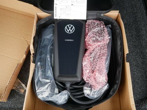 Certified 2023 Volkswagen ID.4 Pro S AWD/4WD image 19