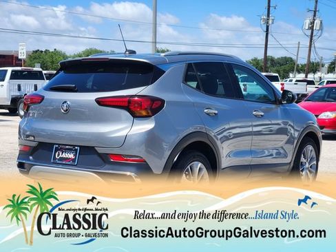 Used 2023 Buick Encore GX Essence w/ Experience Buick Package FWD image 7