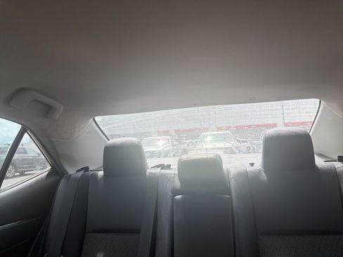 Used 2019 Toyota Corolla SE w/ Carpet Mat Package (TMS) image 12