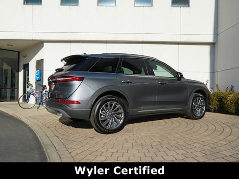 Used 2024 Lincoln Corsair Reserve w/ Equipment Group 201A image 3