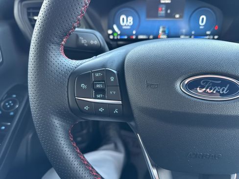 Certified 2024 Ford Escape ST-Line Select w/ Tech Pack #2 image 28