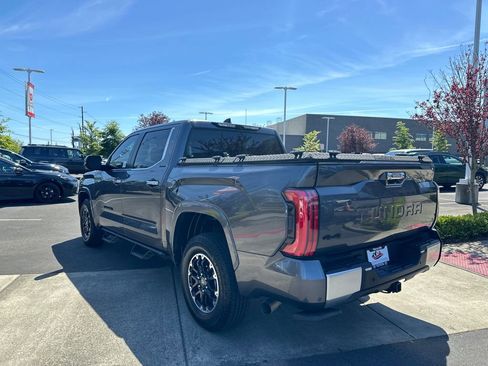 Used 2024 Toyota Tundra Limited AWD/4WD image 3