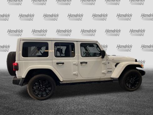 Used 2024 Jeep Wrangler Unlimited Sahara w/ Safety Group AWD/4WD image 11