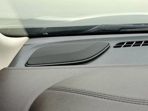 Used 2019 Lincoln MKC Premiere image 31