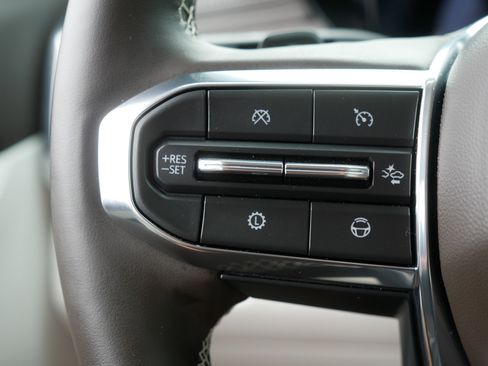 Used 2026 GMC Acadia Denali w/ Super Cruise Package FWD image 28