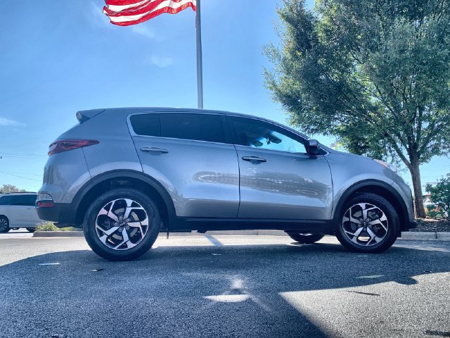 Used 2022 Kia Sportage LX FWD image 8