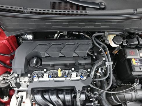 Certified 2025 Hyundai Venue SE image 21