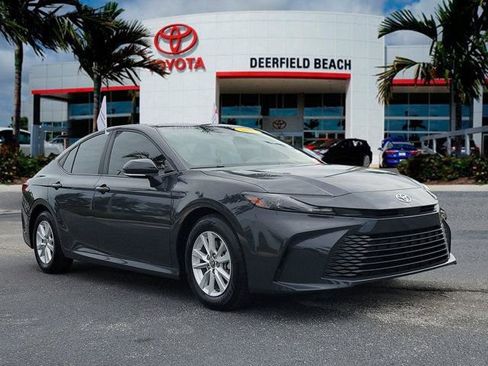 Certified 2025 Toyota Camry LE FWD image 1