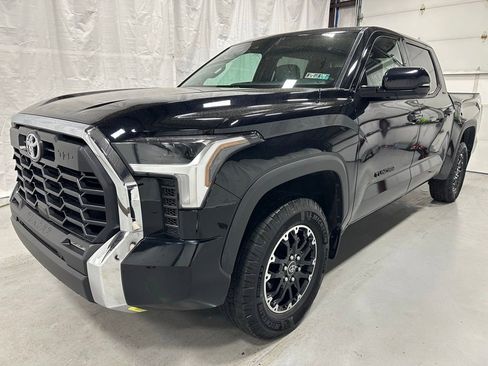 Used 2025 Toyota Tundra SR5 w/ TRD Off-Road Package AWD/4WD image 3