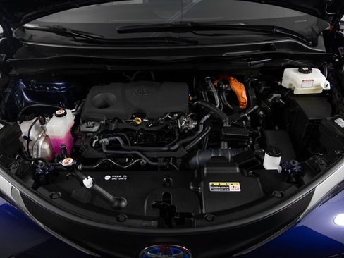 Used 2023 Toyota Sienna XLE image 43