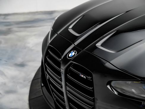 Used 2021 BMW M4 Coupe w/ Executive Package image 26