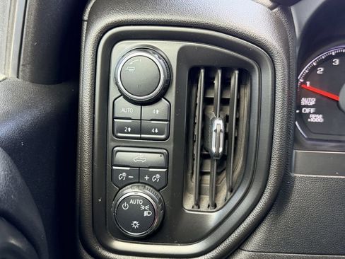 Used 2022 Chevrolet Silverado 1500 Custom Trail Boss w/ LPO, Dark Essentials Package image 27