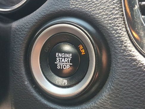 Used 2018 Dodge Durango GT w/ Blacktop Package AWD/4WD image 25