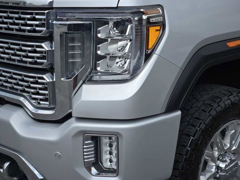 Used 2020 GMC Sierra 2500 Denali w/ Denali Ultimate Package AWD/4WD image 9