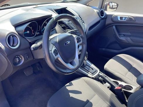 Used 2014 Ford Fiesta SE FWD image 32