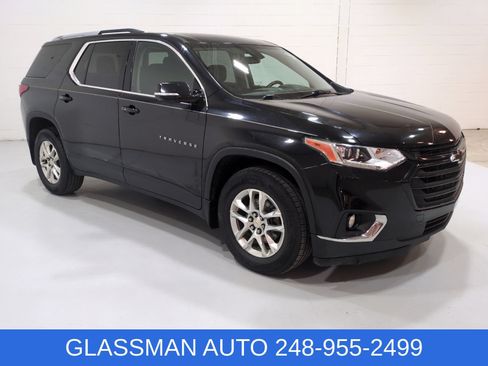 Used 2018 Chevrolet Traverse LT FWD image 1