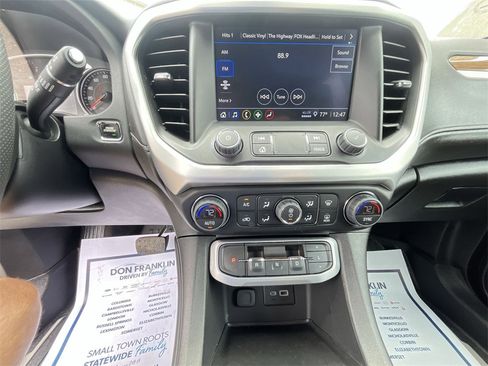 Used 2023 GMC Acadia SLE w/ Driver Convenience Package image 18