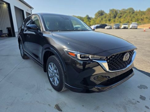 Certified 2025 MAZDA CX-5 AWD 2.5 S w/ Preferred Package image 3