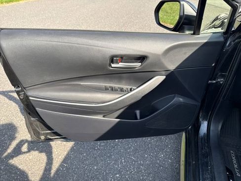Used 2020 Toyota Corolla SE image 22
