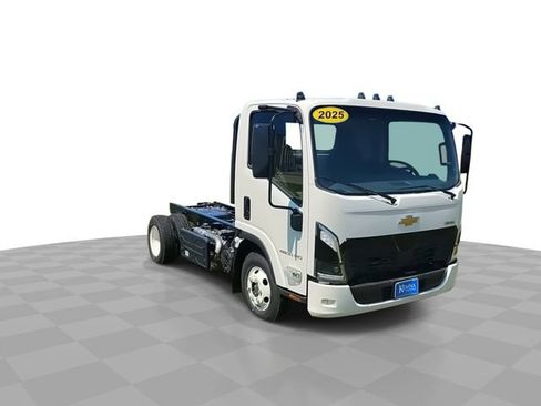 New 2025 Chevrolet Low Cab Forward 4500 XD RWD image 5