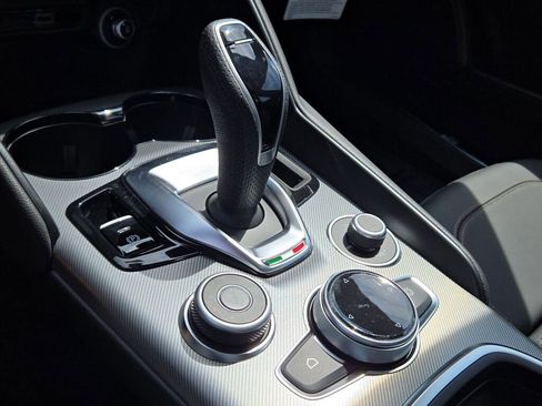New 2025 Alfa Romeo Giulia Intensa w/ Driving Assist Package image 24