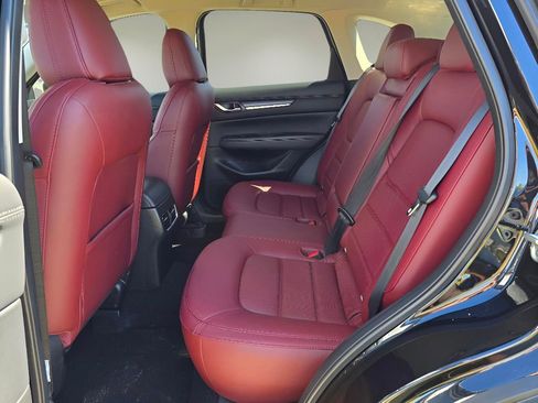 Used 2025 MAZDA CX-5 Carbon Edition image 14