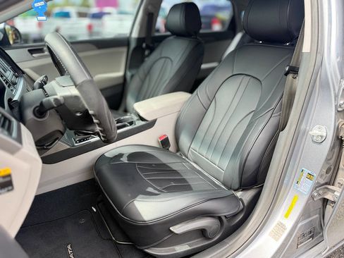 Used 2015 Hyundai Sonata SE image 13