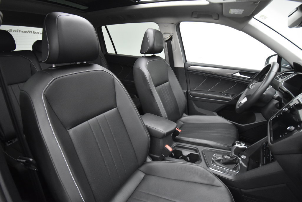 Used 2022 Volkswagen Tiguan SE FWD image 17