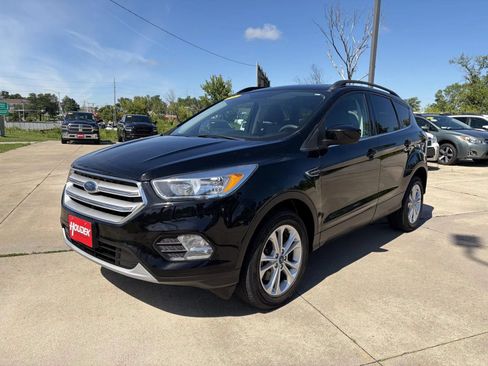Used 2018 Ford Escape SE AWD/4WD image 3