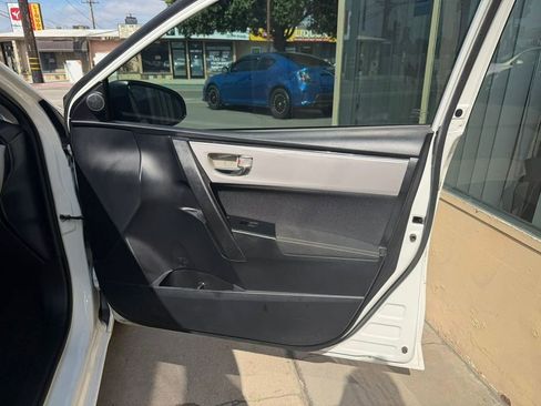Used 2017 Toyota Corolla LE w/ Carpet Mat Package (TMS) FWD image 24