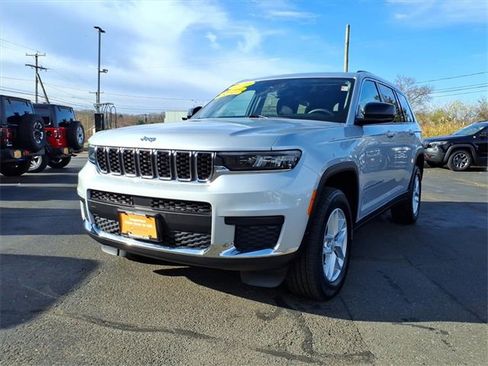Certified 2023 Jeep Grand Cherokee L Laredo image 7