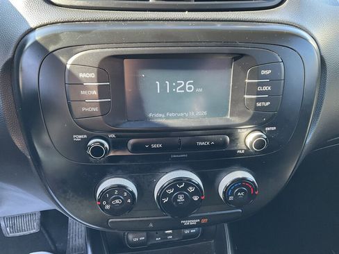 Used 2019 Kia Soul image 23