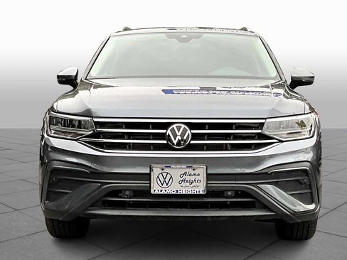 Used 2024 Volkswagen Tiguan SE image 4