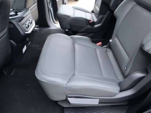 New 2026 Ford Expedition Active AWD/4WD image 14
