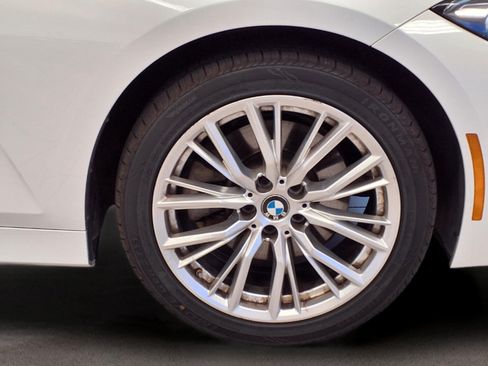 Used 2024 BMW 330i Sedan w/ Convenience Package RWD image 8