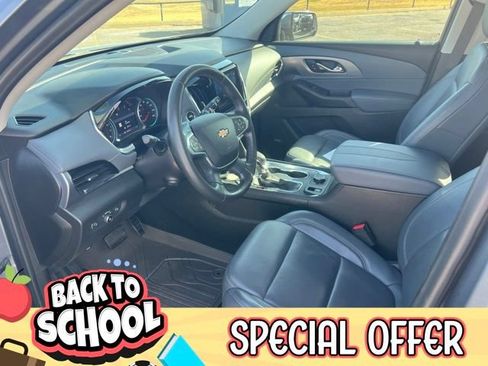 Used 2021 Chevrolet Traverse Premier FWD image 12