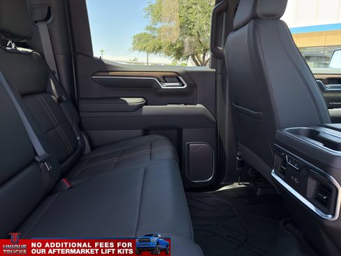 Used 2026 Chevrolet Silverado 1500 High Country w/ Midnight Edition AWD/4WD image 27