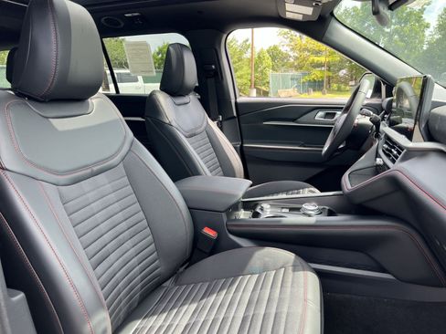 New 2026 Ford Explorer ST-Line w/ ST-Line Street Pack AWD/4WD image 28