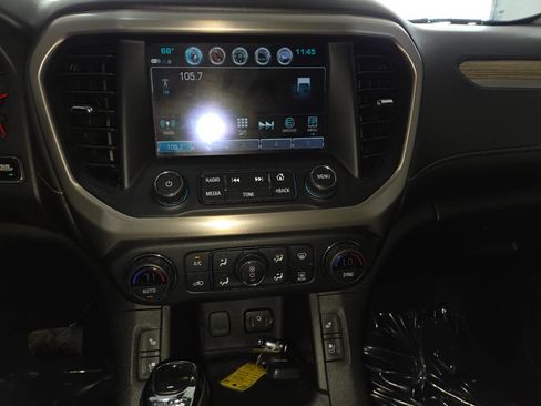 Used 2019 GMC Acadia Denali w/ Technology Package AWD/4WD image 34