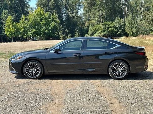 Used 2023 Lexus ES 300h w/ Premium Package FWD image 6
